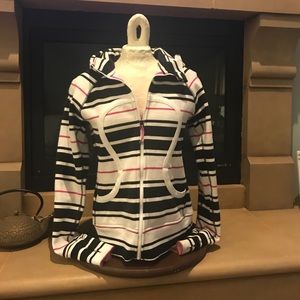 Lululemon sweatshirt